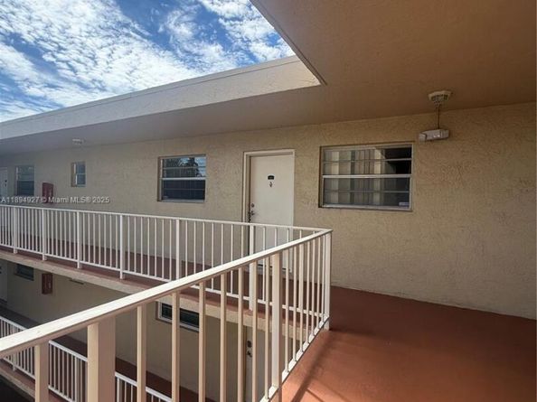 13100 SW 92nd Ave APH7, Miami FL 33176