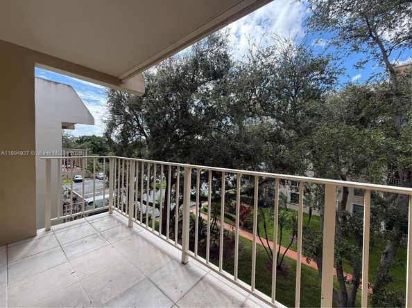 13100 SW 92nd Ave APH7, Miami FL 33176