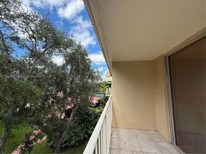 13100 SW 92nd Ave APH7, Miami FL 33176