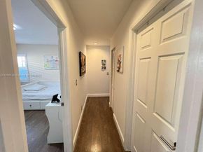 366 Bedford Ave, Weston FL 33326