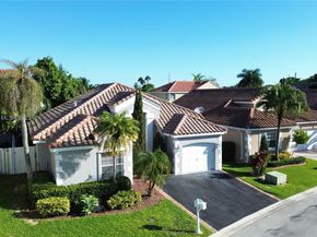 366 Bedford Ave, Weston FL 33326