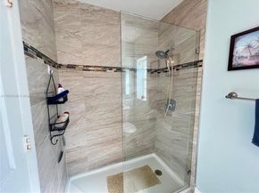 366 Bedford Ave, Weston FL 33326