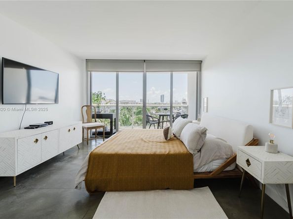 1900 Sunset Harbour Dr 703, Miami Beach FL 33139
