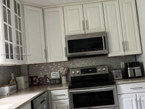 5387 SW 40th Ave 103, Dania Beach FL 33314