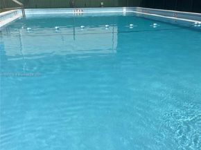 5387 SW 40th Ave 103, Dania Beach FL 33314