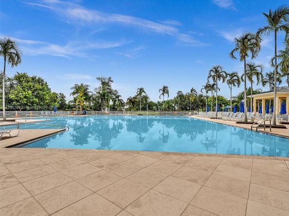 625 SE 30th Ter, Homestead FL 33033