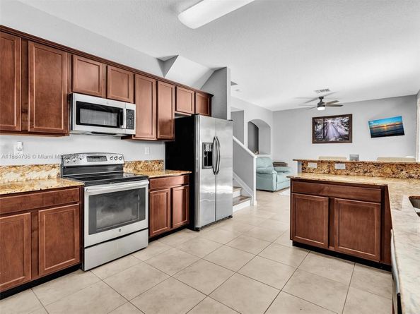 625 SE 30th Ter, Homestead FL 33033
