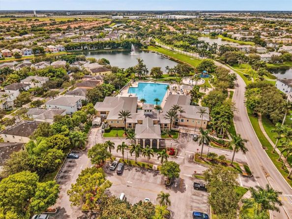 625 SE 30th Ter, Homestead FL 33033