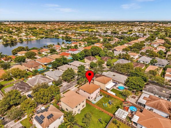 625 SE 30th Ter, Homestead FL 33033
