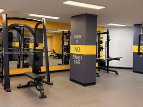 3500 Mystic Pointe Dr 302, Aventura FL 33180