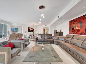 21200 The Point 403, Aventura FL 33180