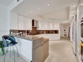 21200 The Point 403, Aventura FL 33180