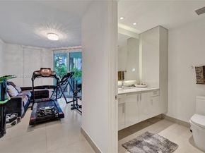 21200 The Point 403, Aventura FL 33180