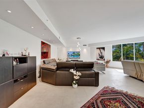 21200 The Point 403, Aventura FL 33180