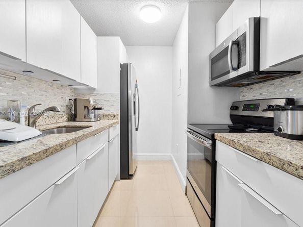 Undisclosed Address #A11852730, Miami FL 33193