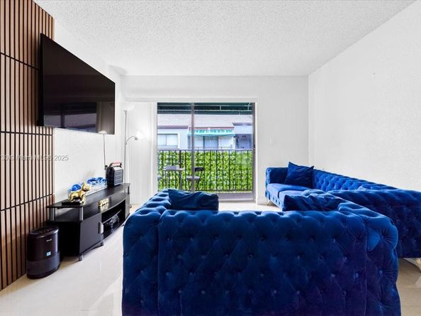 Undisclosed Address #A11852730, Miami FL 33193