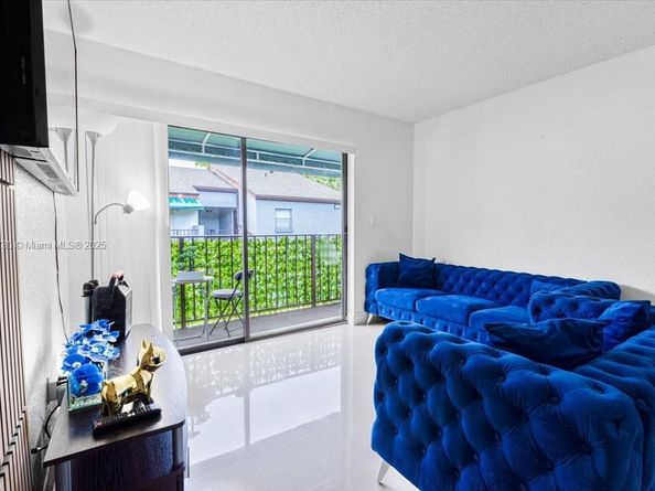 Undisclosed Address #A11852730, Miami FL 33193