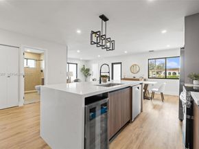 7731 Farragut St, Hollywood FL 33024