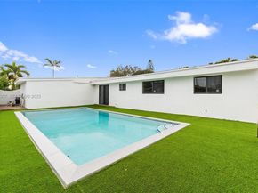 7731 Farragut St, Hollywood FL 33024