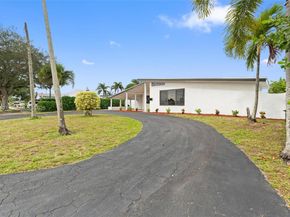 7731 Farragut St, Hollywood FL 33024