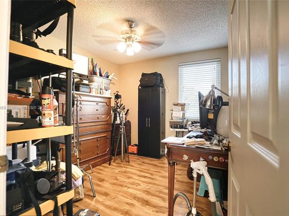 1039 NW 124th Ter, Sunrise FL 33323
