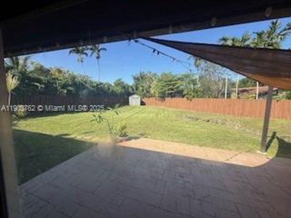 9422 SW 127th Ave, Miami FL 33186