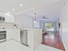 100 Edgewater Dr 204, Coral Gables FL 33133