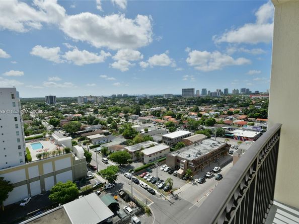 3232 SW 22nd Ter 1502, Miami FL 33145