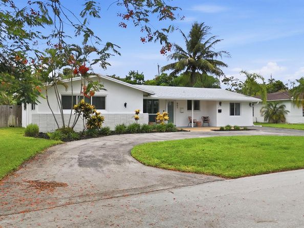 807 SE 9 Terrace FL 33441