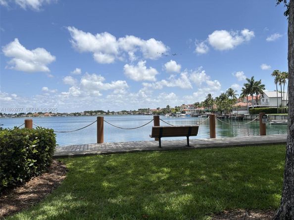 14737 SW 132nd Ct, Miami FL 33186