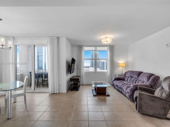 511 SE 5th Ave 1714, Fort Lauderdale FL 33301