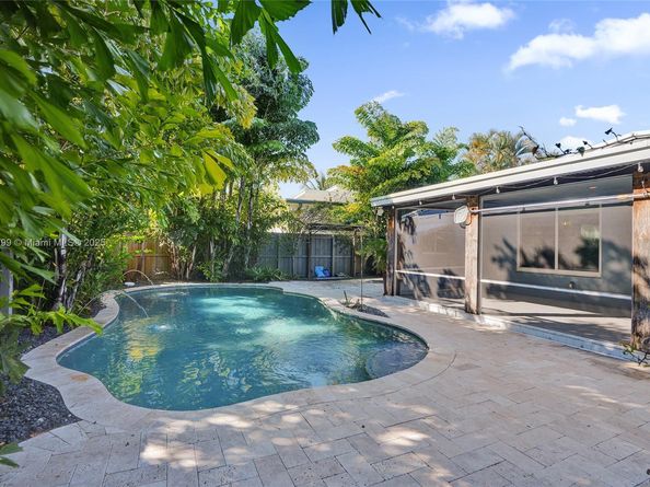 1413 NE 17th Way, Fort Lauderdale FL 33304