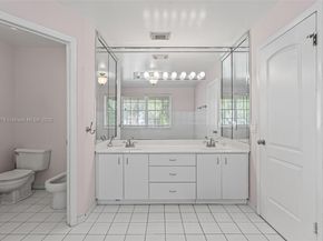 9410 SW 212th Ter, Cutler Bay FL 33189