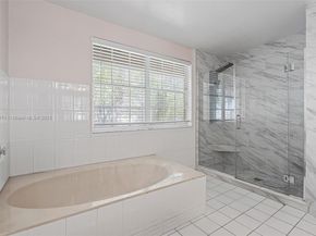 9410 SW 212th Ter, Cutler Bay FL 33189