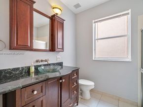 2437 S Coral Trace Cir, Delray Beach FL 33445