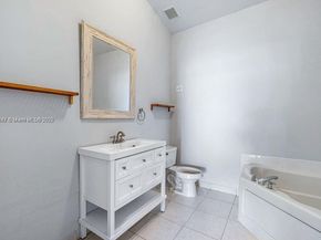 2437 S Coral Trace Cir, Delray Beach FL 33445