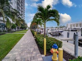 17111 Biscayne Blvd 410, North Miami Beach FL 33160