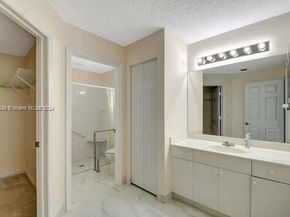 5127 Robino Cir, West Palm Beach FL 33417