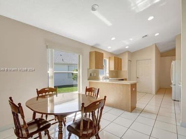 5127 Robino Cir, West Palm Beach FL 33417