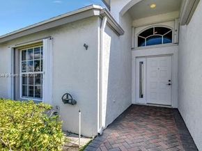 5127 Robino Cir, West Palm Beach FL 33417