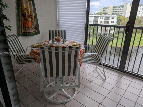 2334 S Cypress Bend Dr 602, Pompano Beach FL 33069