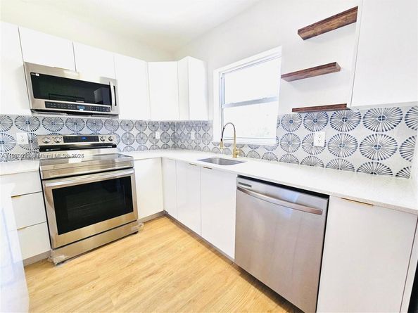 1117 W 26th Ct, Riviera Beach FL 33404