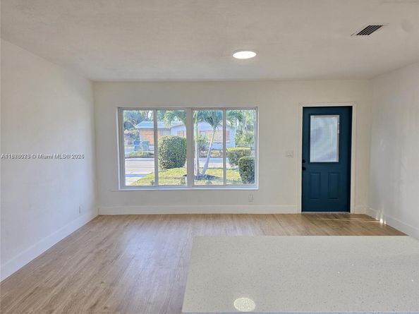 1117 W 26th Ct, Riviera Beach FL 33404