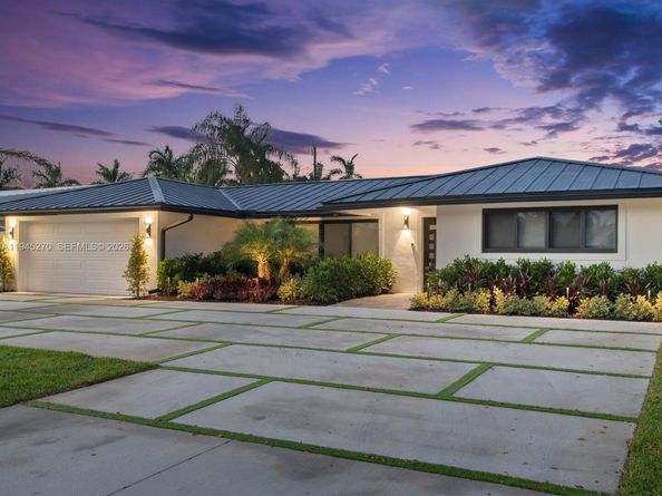 511 SE 14th St, Pompano Beach FL 33060