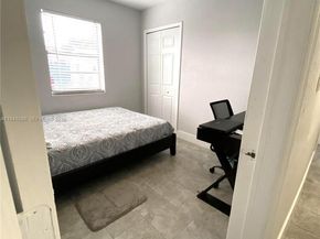 Undisclosed Address #A11941598, Hollywood FL 33024