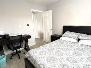 Undisclosed Address #A11941598, Hollywood FL 33024