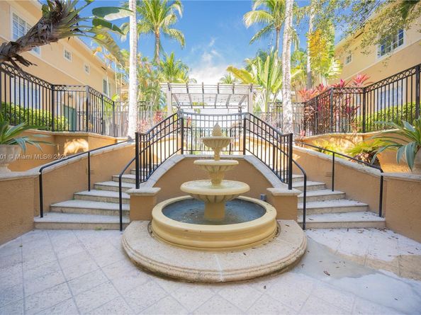 2841 NE 185th St 514, Aventura FL 33180