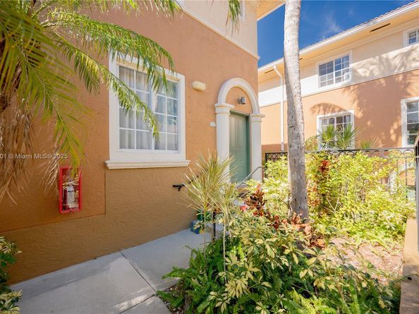 2841 NE 185th St 514, Aventura FL 33180