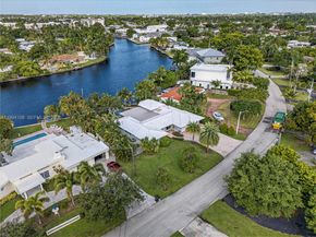 2801 Coral Shores Dr, Fort Lauderdale FL 33306