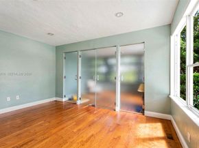 3310 Garden Ave, Miami Beach FL 33140